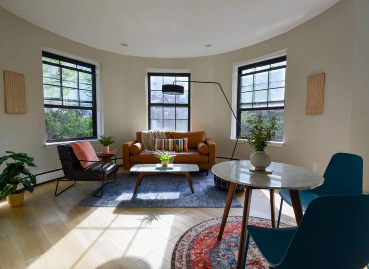 Comfy Back Bay Alcove Apartment *